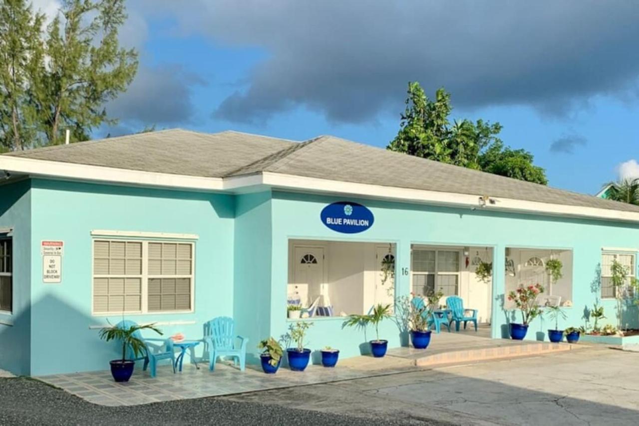 4, Blue Pavilion - Steps To - Car, Value, Service * West Bay